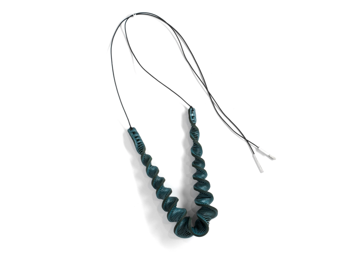 Young Oryx Horn Necklace