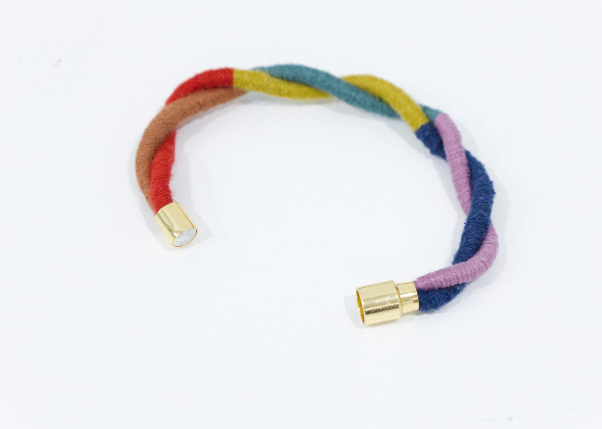 Twist Magnetic Bangle