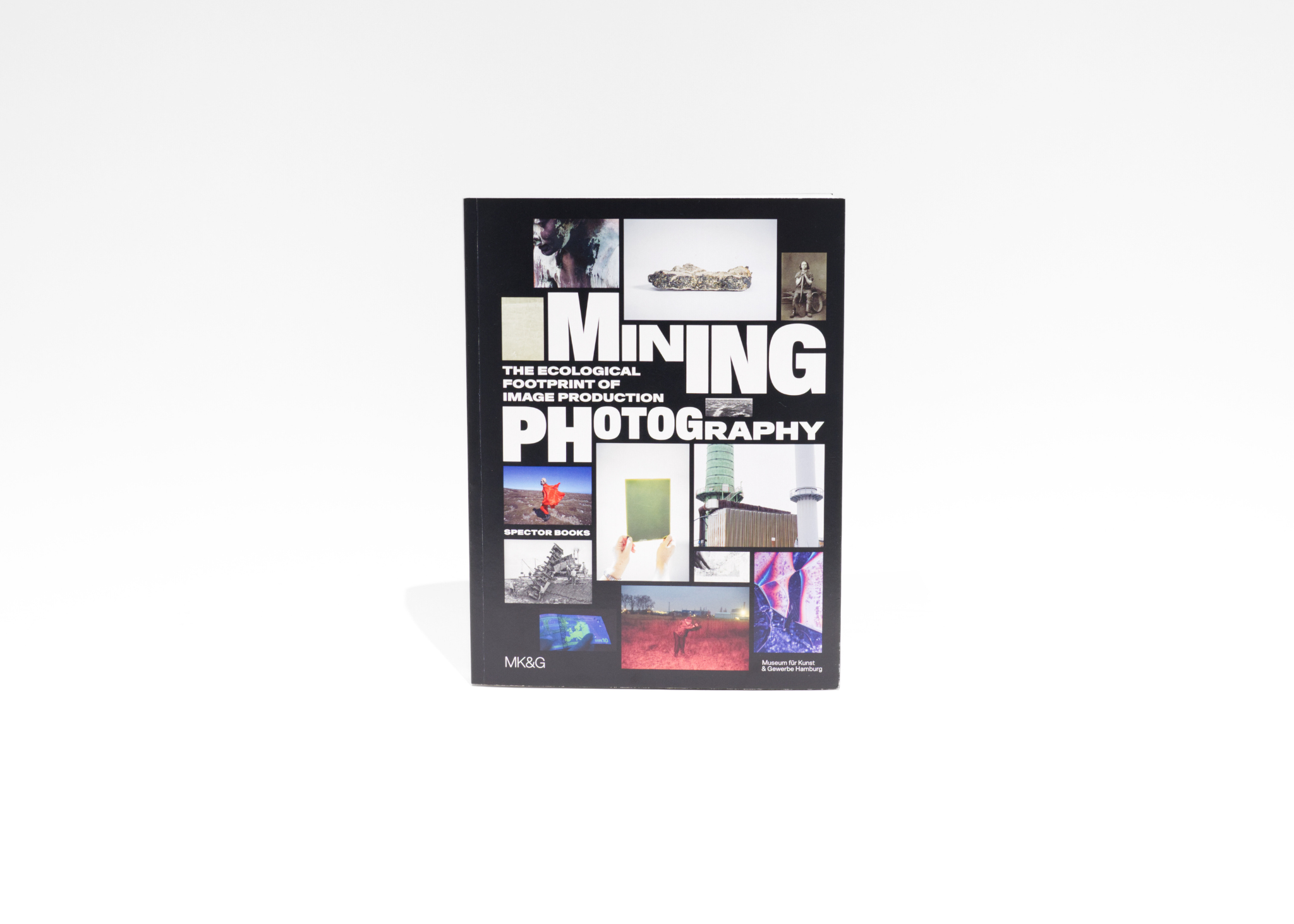 Mining Photography: The Ecological Footprint of Image Production