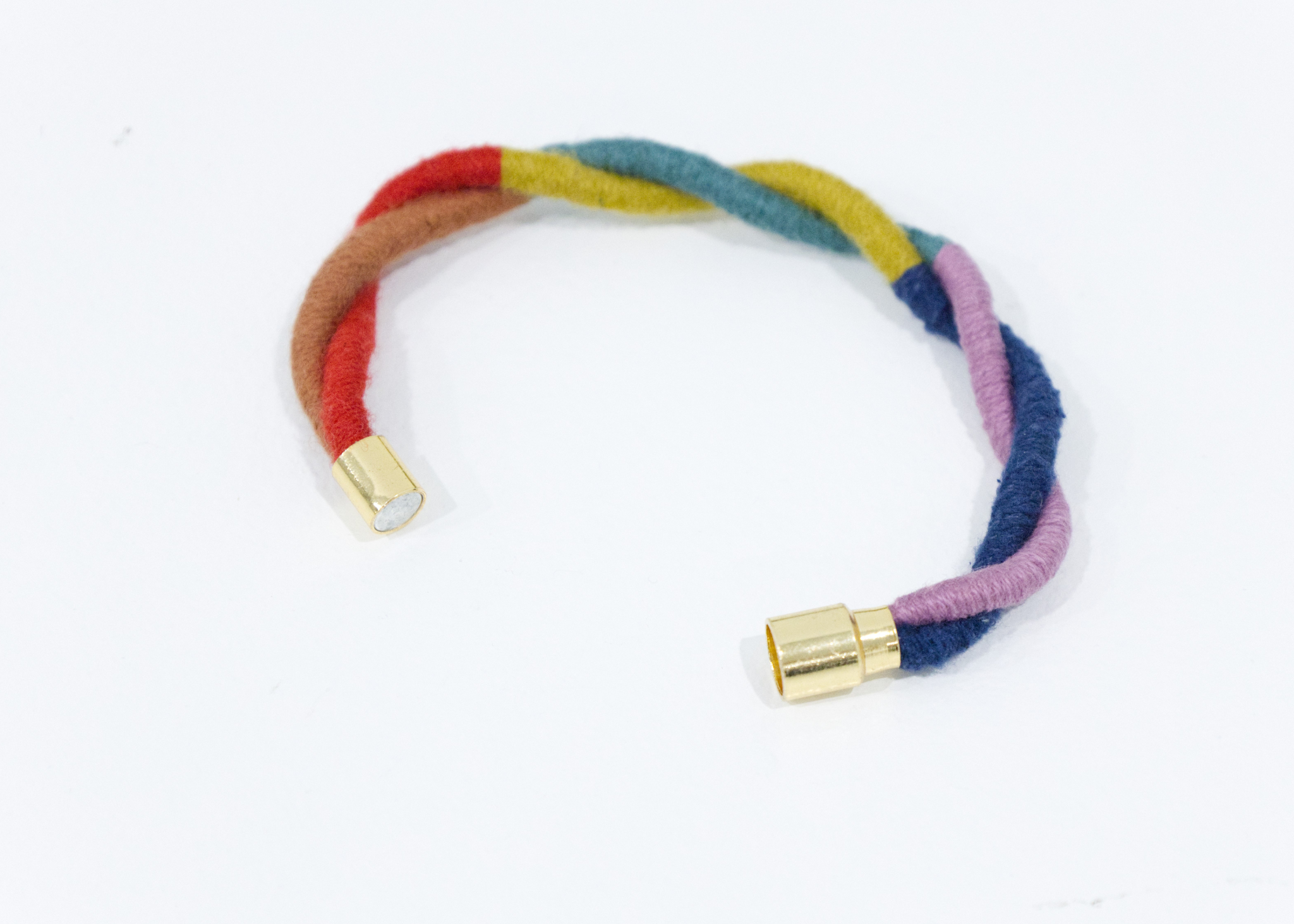 Twist Magnetic Bangle